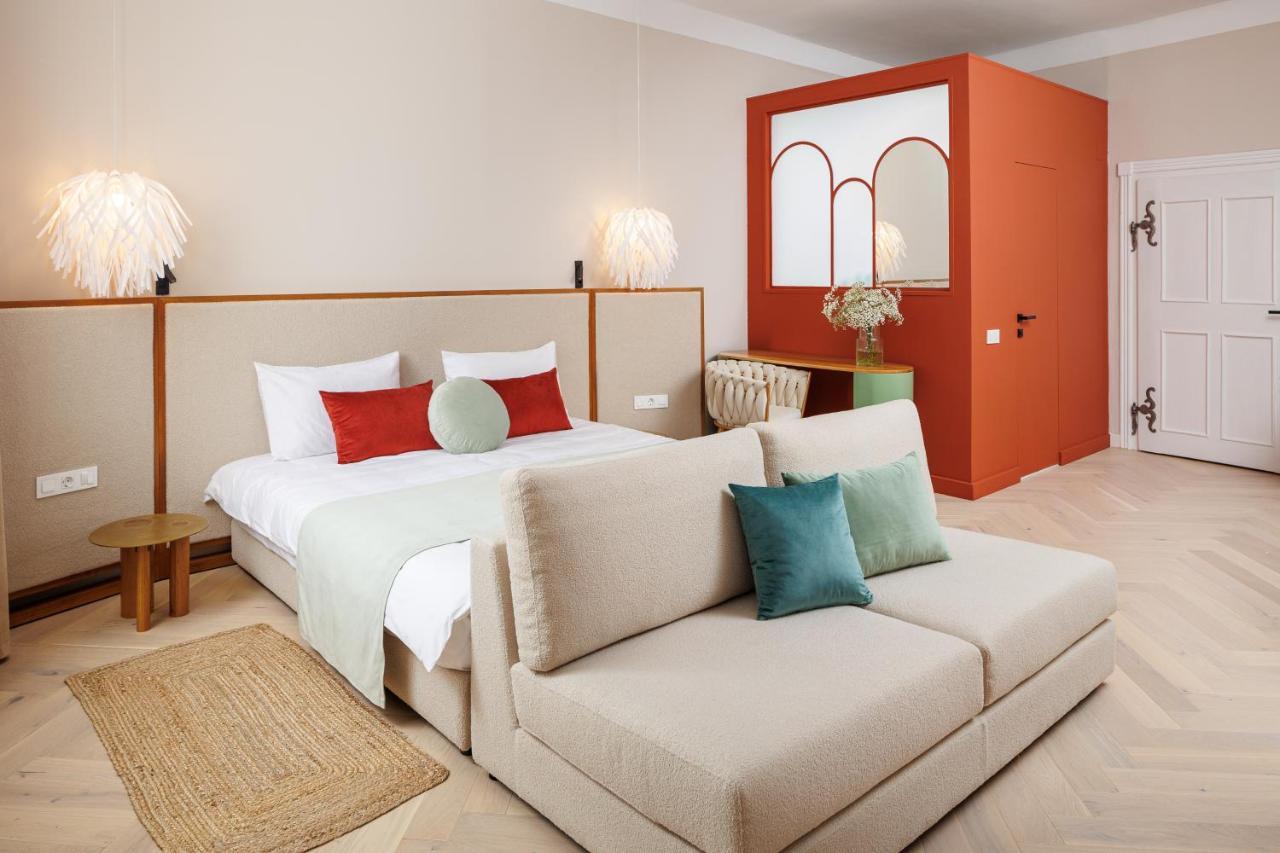 Aries' Collection Luxury Suites Brassó Kültér fotó