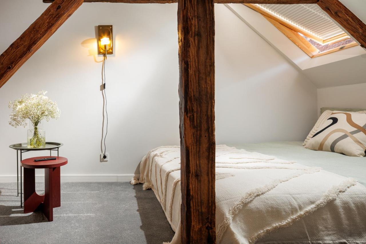 Aries' Collection Luxury Suites Brassó Kültér fotó